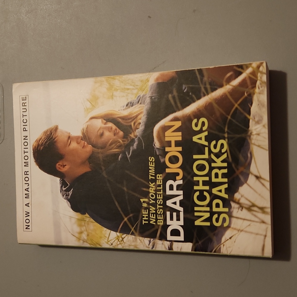 Book Dear John by Nicholas Sparks / bundle requirement